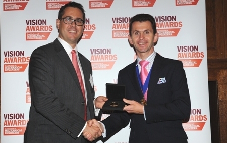 2013_Thomas_Hawksley_Gold_Medal_winner_Jan-M Brandt_and_President_Mark_Hunt