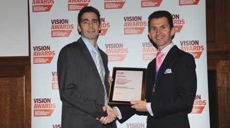 2014_Whitworth_Visionary_Ben_Hughes_receives_award_from_IMechE_President_Mark_Hunt
