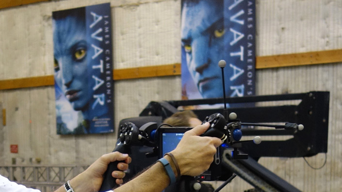 James-Camerons-virtual-camera-that-renders-the-scene-in-real-time-as-it-displays-the-virtual-scenery-in-the-film-Avatar