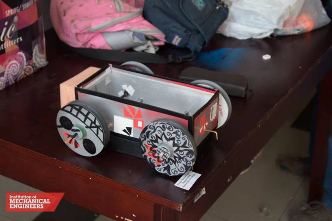 design challenge 2 Hamna Rahim, Hamza Haseeb and Furqan Mansoor's design