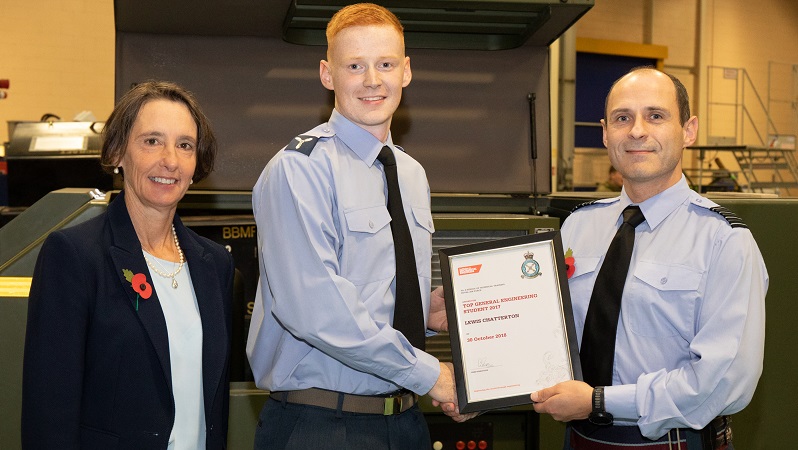 L to R: Ms Jill Dwyer with SAC Chatterton being presented his award by Station Commander, Group Captain Mark Flewin - Crown Copyright MOD 2018.