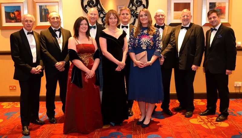 Dr. Colin Brown, IMechE CEO, and attendees of the Scottish Region Annual Dinner