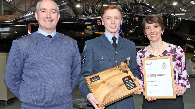 L-R: Wing Commander Chris Jones, Senior Aircraftsman Alistair Webb, Jill Dwyer