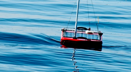 The device can swim in any direction, at speeds up to two knots, for as long as necessary Wave glider