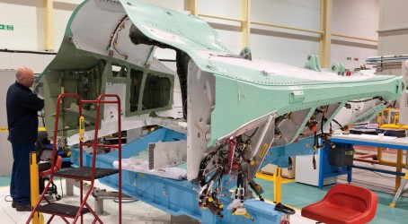 Alignment is controlled using a 3D interactive application Article image