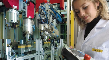 Bright things: Maxon works hard to attract young engineers Article image