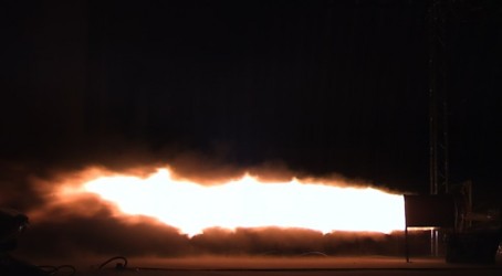 Flash of fire: The rocket fired for 10 seconds Article image