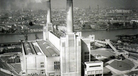 Battersea A power station in 1930s Article image