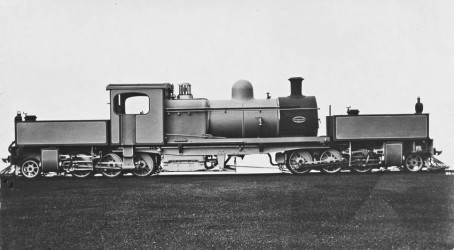 Down under: A Garratt loco in action in Western Australia Article image