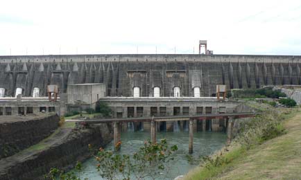 Itaipu Dam web mp The Itaipu Dam. Credit: https://www.flickr.com/photos/worldresourcesinstitute/